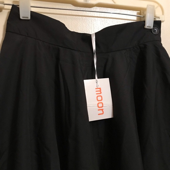 ModCloth Essential Elegance Midi Skirt Black Sz Sm - Picture 5 of 6